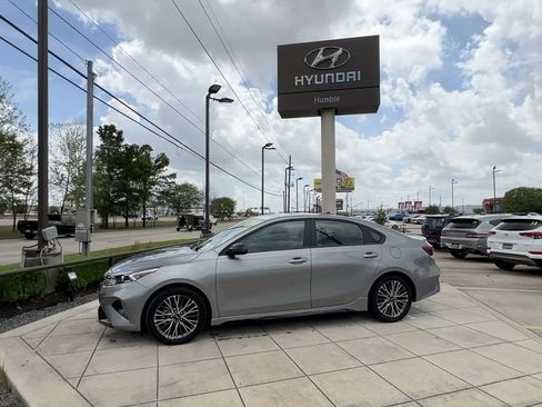 Used 2023 Kia Forte GT-Line image 6