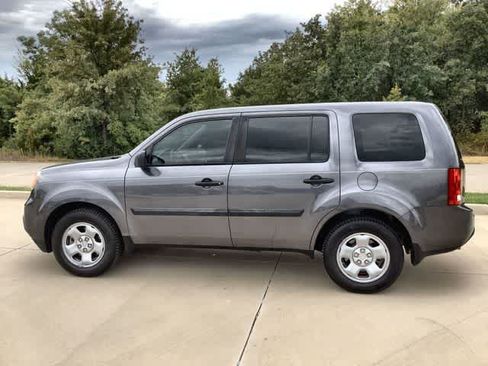 Used 2015 Honda Pilot LX image 4