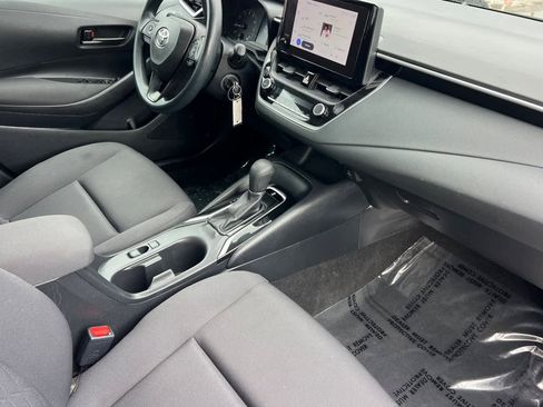 Used 2023 Toyota Corolla LE image 17