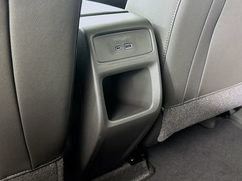 New 2026 Chevrolet Trax LT w/ Midnight Edition FWD image 24