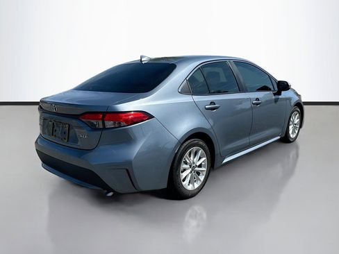 Used 2020 Toyota Corolla XLE image 7