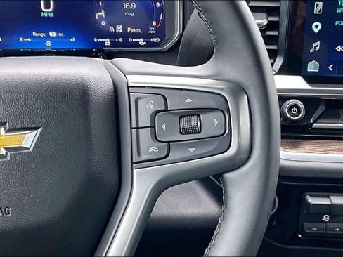 Used 2026 Chevrolet Silverado 1500 LT AWD/4WD image 13