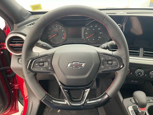 New 2026 Chevrolet Trax RS w/ Sunroof Package FWD image 12