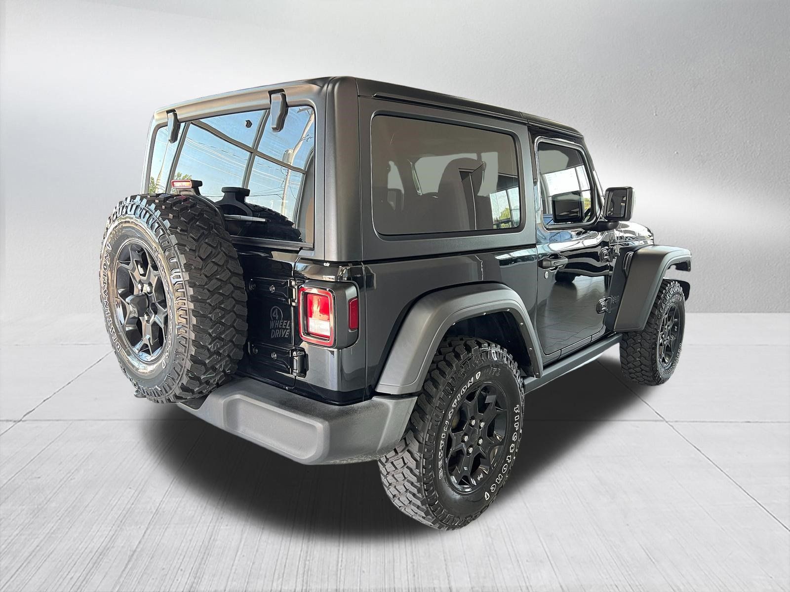 Used 2022 Jeep Wrangler Sport AWD/4WD image 4