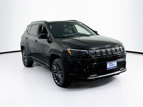 Used 2022 Jeep Compass High Altitude AWD/4WD image 3