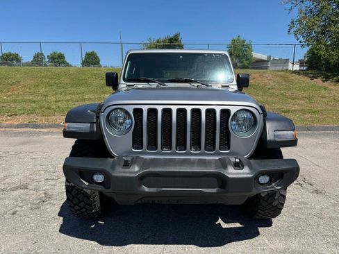 Used 2019 Jeep Wrangler Unlimited Sport S AWD/4WD image 3