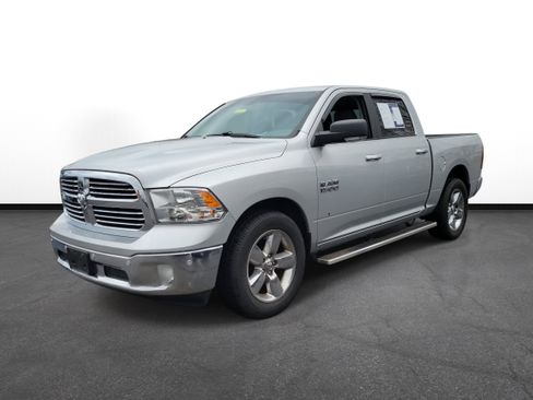 Used 2017 RAM 1500 Big Horn image 2