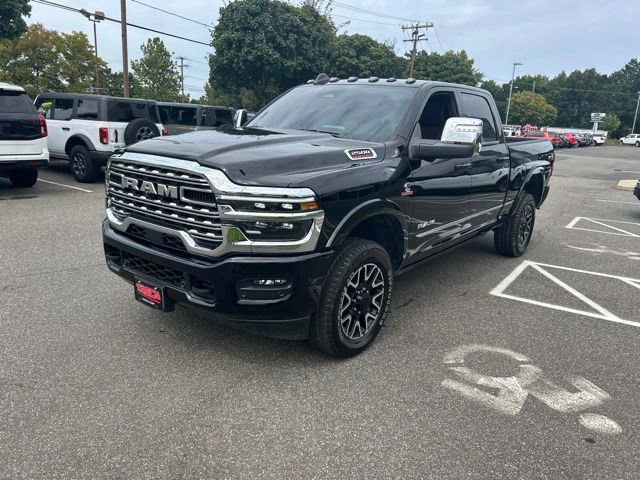 Used 2025 RAM 2500 Limited AWD/4WD image 3