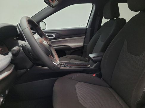 Used 2024 Jeep Compass Sport AWD/4WD image 17