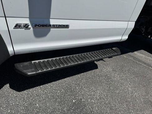 Used 2021 Ford F550 4x4 Regular Cab Super Duty image 8