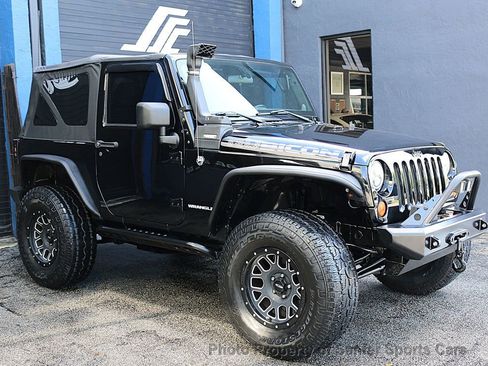 Used 2011 Jeep Wrangler Rubicon w/ PWR Convenience Group image 3