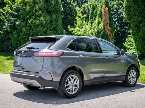 Used 2024 Ford Edge SEL AWD/4WD image 5