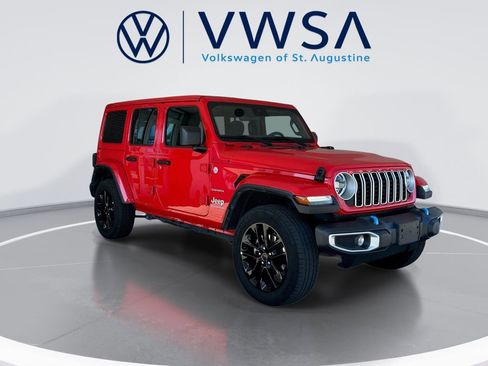 Used 2024 Jeep Wrangler Unlimited Sahara image 2
