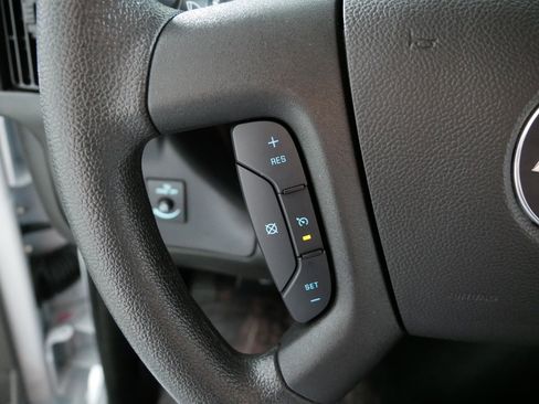 Used 2025 Chevrolet Express 3500 LT w/ LT Preferred Equipment Group image 28