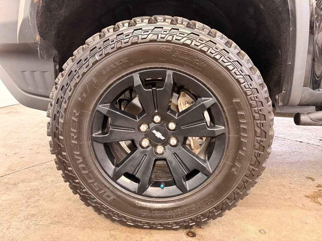 Used 2020 Chevrolet Colorado ZR2 w/ ZR2 Midnight Special Edition AWD/4WD image 14