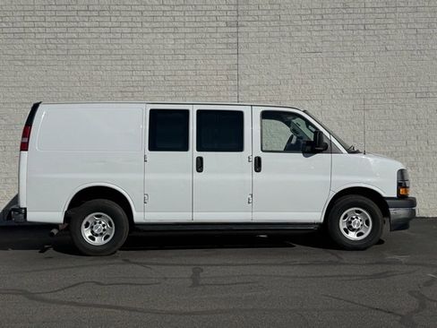 Used 2019 Chevrolet Express 2500 w/ Driver Convenience Package image 4