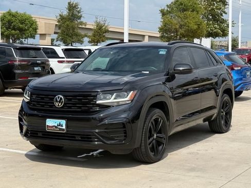 Used 2022 Volkswagen Atlas Cross Sport SEL R-Line AWD/4WD image 6