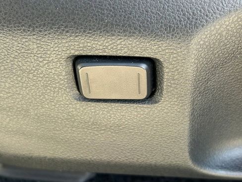 Certified 2025 Toyota 4Runner SR5 image 22