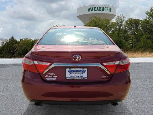 Used 2017 Toyota Camry XSE FWD image 4