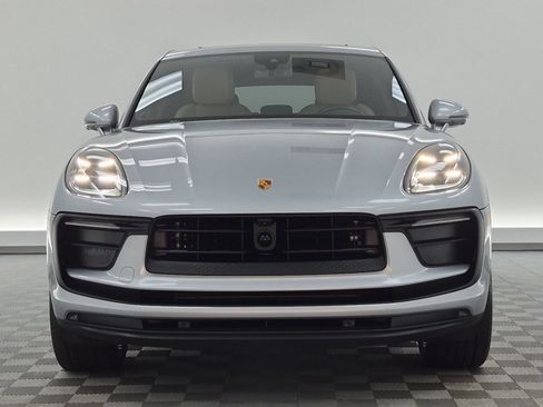Certified 2024 Porsche Macan Turbo AWD/4WD image 6
