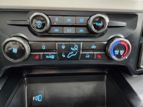 Used 2023 Ford F350 XLT w/ Tremor Off-Road Package image 48