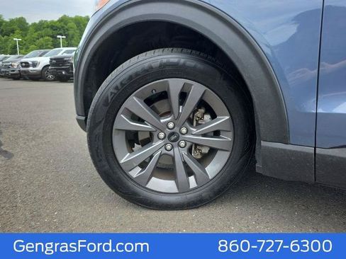 Certified 2021 Ford Explorer XLT w/ Equipment Group 202A AWD/4WD image 12