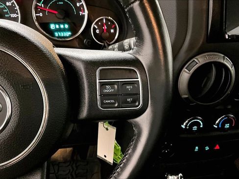 Used 2017 Jeep Wrangler Unlimited Sport w/ Quick Order Package 24S AWD/4WD image 12