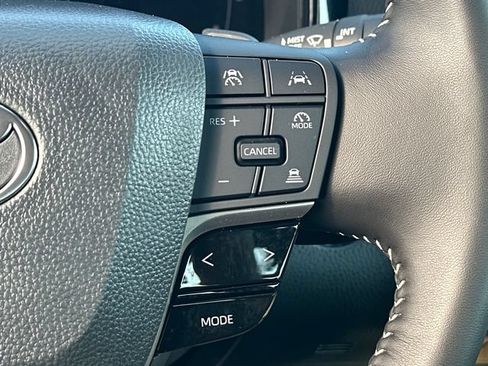 Used 2026 Toyota Camry SE FWD image 21