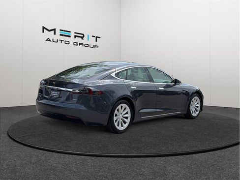 Used 2018 Tesla Model S 100D AWD/4WD image 8