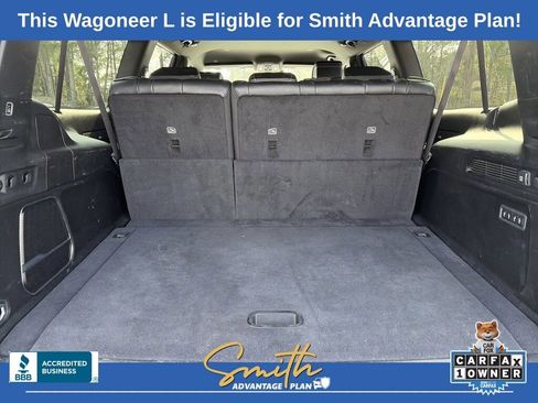 Used 2024 Jeep Wagoneer L Series II RWD image 13