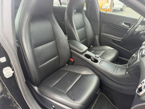 Used 2015 Mercedes-Benz CLA 250 image 10
