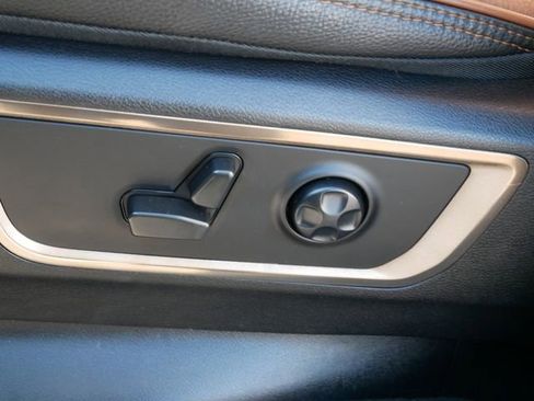 Used 2022 RAM 1500 Limited w/ Body Color Bumper Group image 18