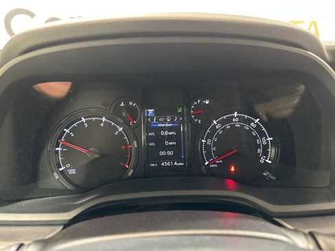 Used 2023 Toyota 4Runner SR5 image 28