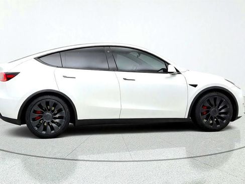 Used 2023 Tesla Model Y Performance AWD/4WD image 4
