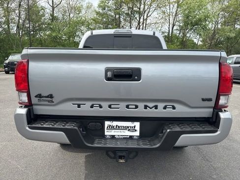 Used 2021 Toyota Tacoma SR5 w/ Technology Package image 4