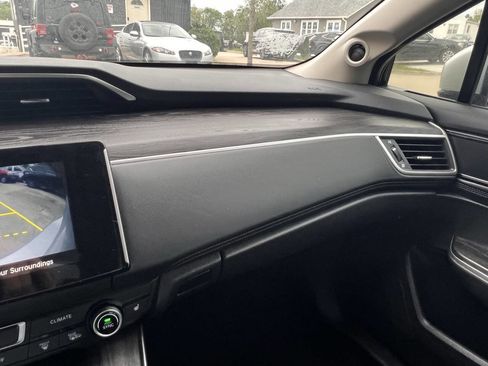 Used 2018 Honda Clarity Plug-In Hybrid image 12