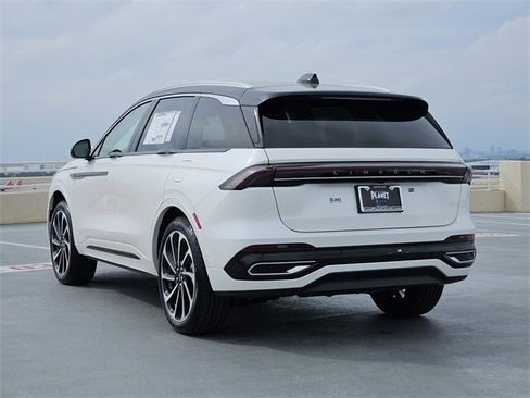 New 2026 Lincoln Nautilus Black Label image 5