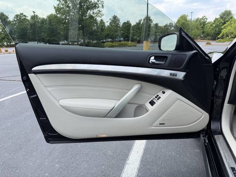Used 2014 INFINITI Q60 Journey w/ Premium Package RWD image 11