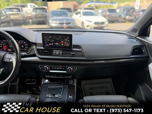 Used 2018 Audi SQ5 Premium Plus w/ S Sport Package AWD/4WD image 30