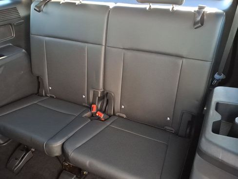 Used 2025 Hyundai Santa Fe SEL FWD image 14