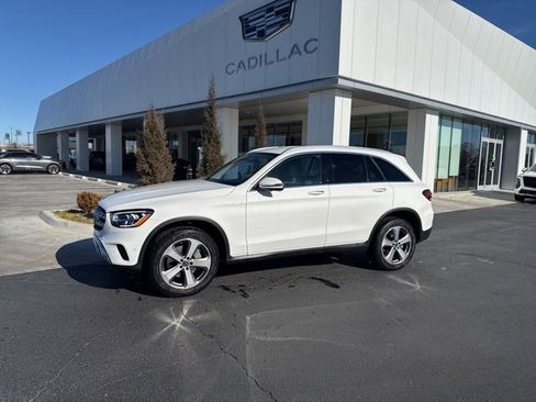 Used 2022 Mercedes-Benz GLC 300 4MATIC image 2