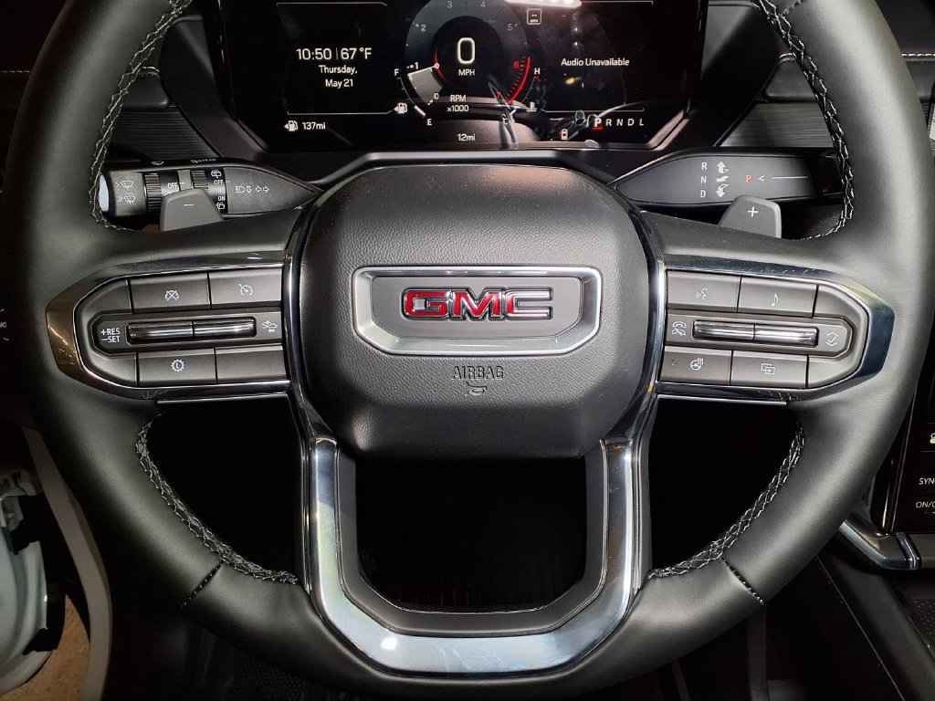 Used 2026 GMC Acadia Elevation w/ Black Edition FWD image 18