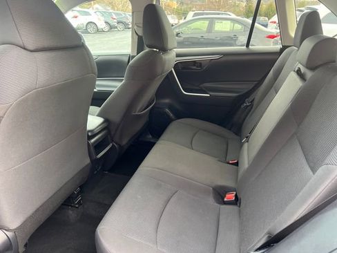 Used 2021 Toyota RAV4 LE image 23