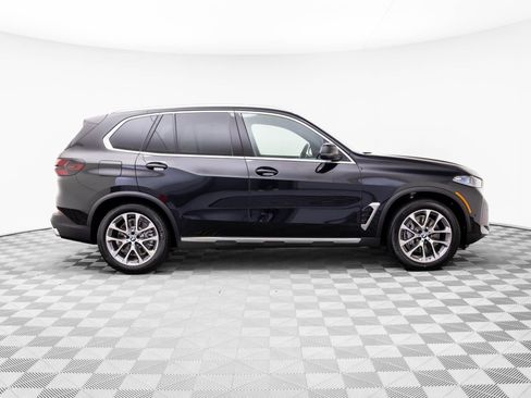 New 2026 BMW X5 xDrive50e w/ Executive Package image 7