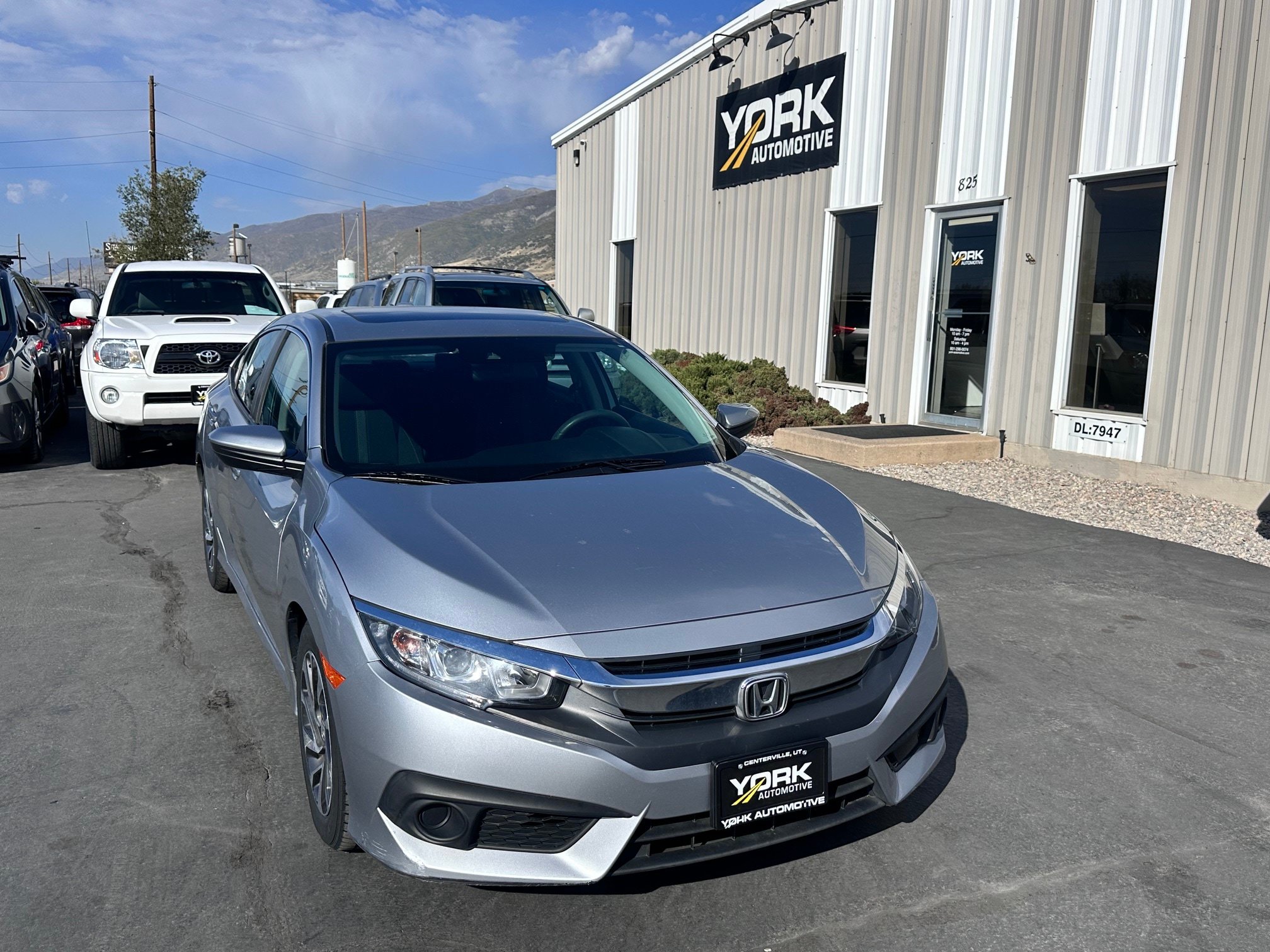 Used 2017 Honda Civic EX image 1