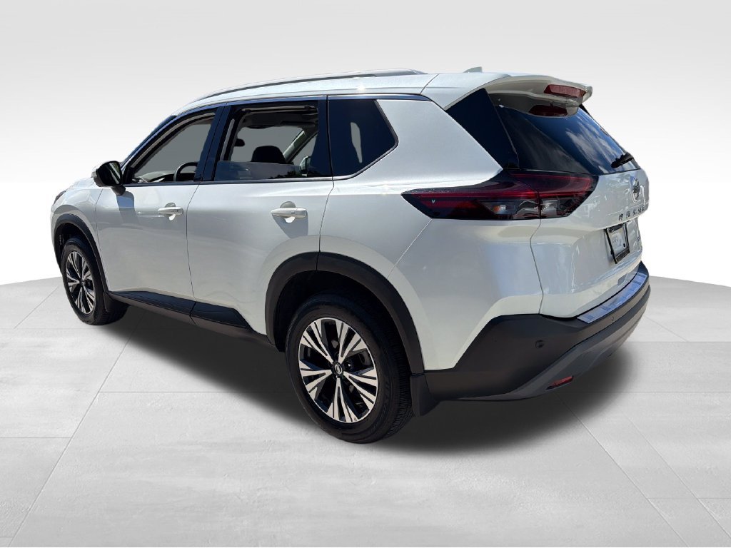 Used 2021 Nissan Rogue SV w/ Premium Package FWD image 5