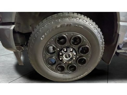 Used 2024 Ford F350 Lariat w/ Black Appearance Package image 19