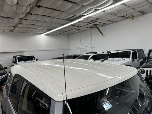 Used 2012 Toyota FJ Cruiser 4WD w/ Convenience Pkg image 32
