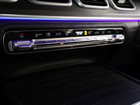 Used 2021 Mercedes-Benz GLE 63 AMG S image 30