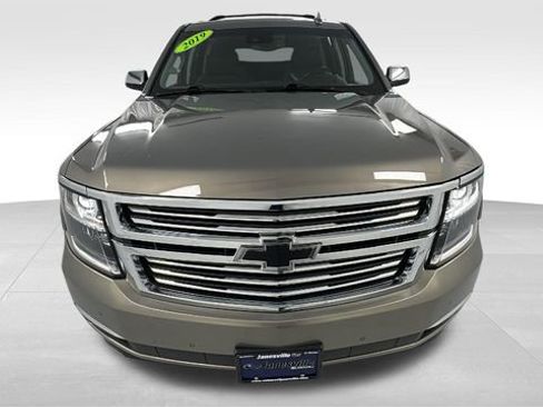 Used 2019 Chevrolet Suburban Premier image 8